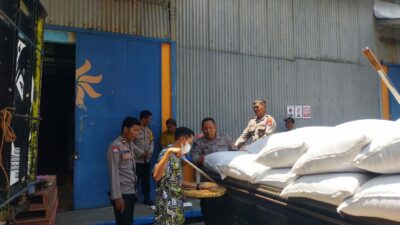 Distribusi 1 Ton Jagung Petani Lombok Barat Berjalan Aman dan Transparan